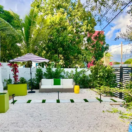 The Carrington: Multi-Unit Retreat with Villa Miami Exterior photo