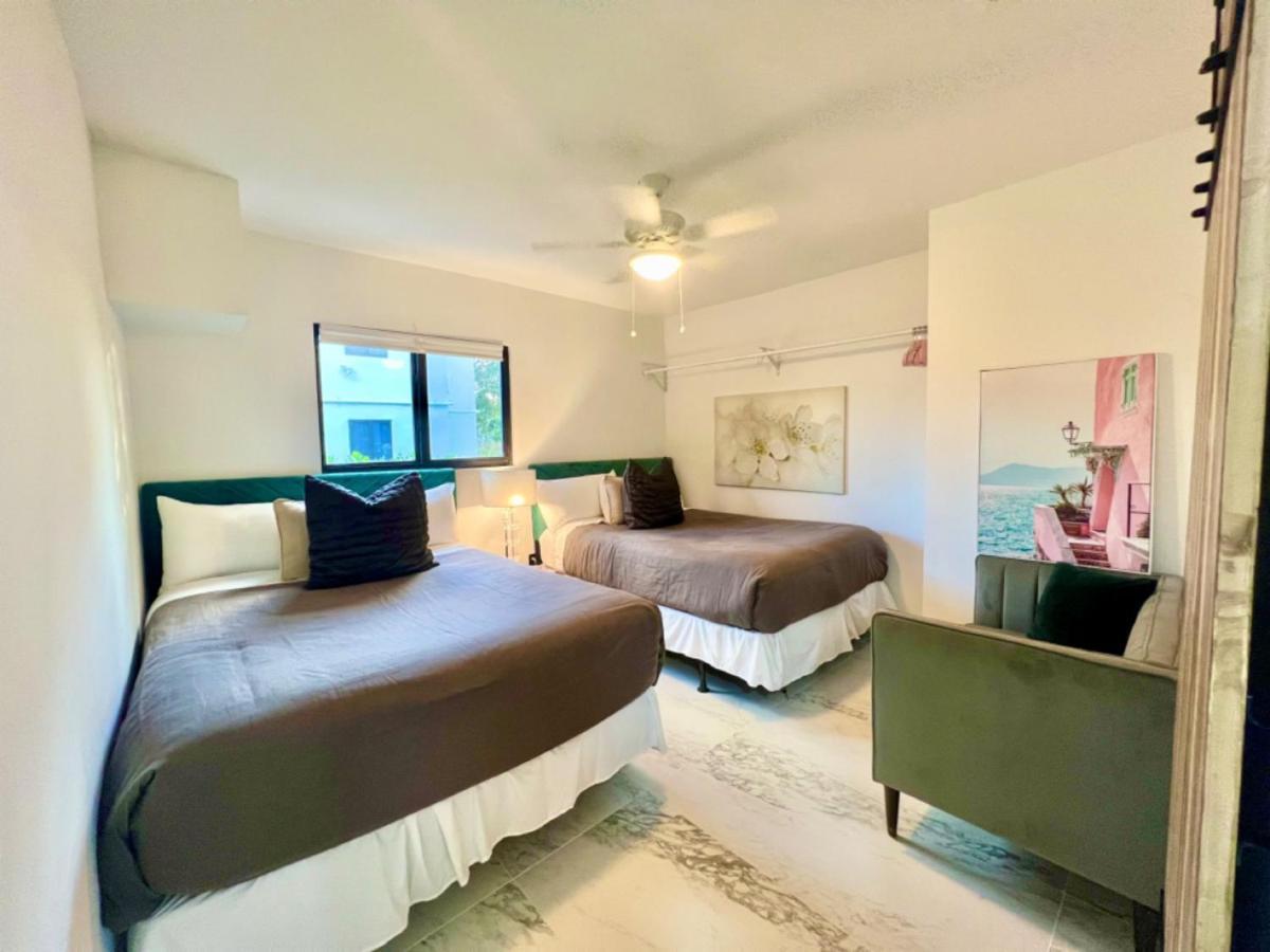 Appartamento 3 Seasons At The Carrington 3 Separate 2 Bedroom 1 Bathroom And A 3 Bedroom 2 Bathroom Miami
