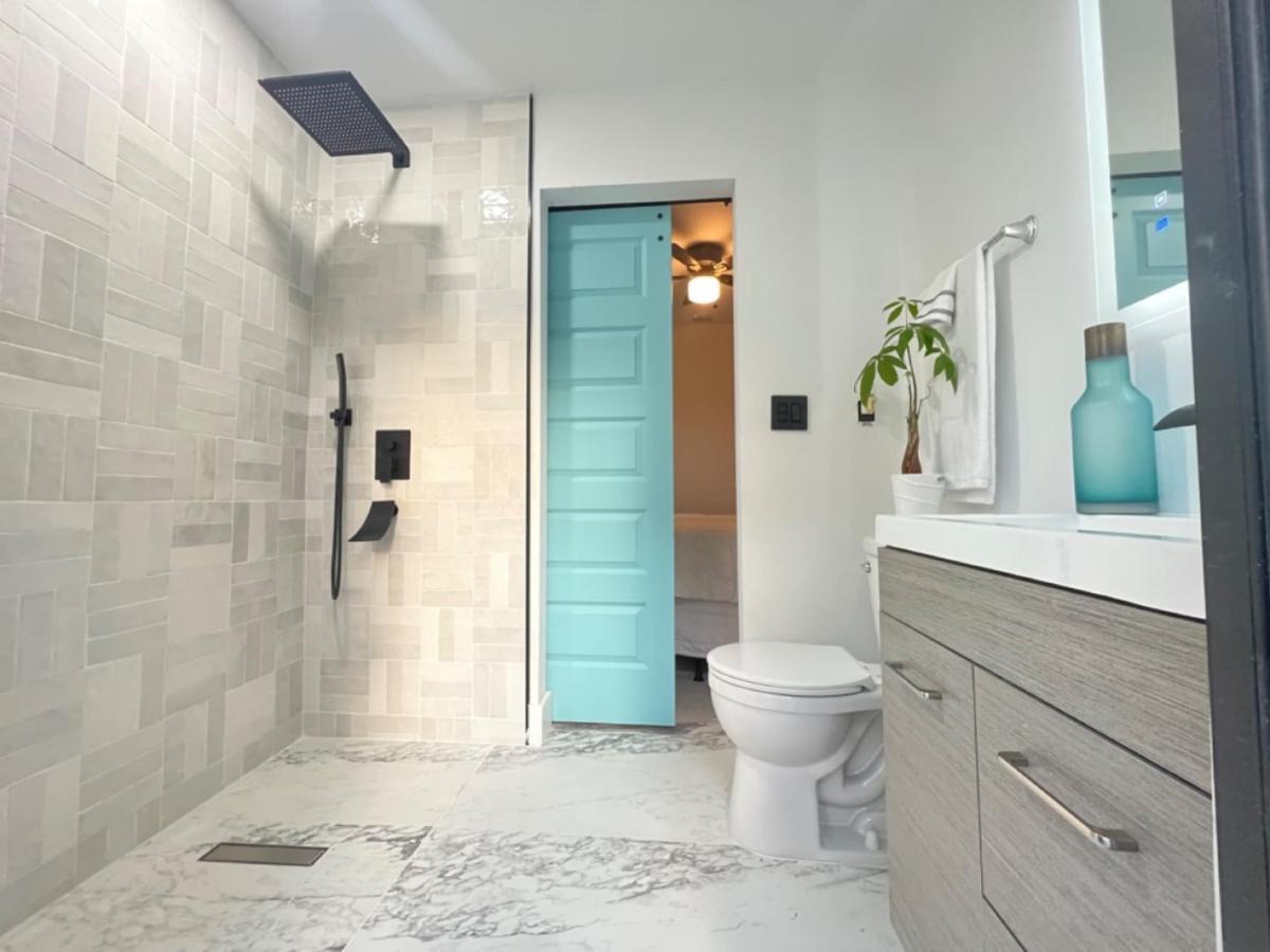 3 Seasons At The Carrington 3 Separate 2 Bedroom 1 Bathroom And A 3 Bedroom 2 Bathroom Appartamento Miami