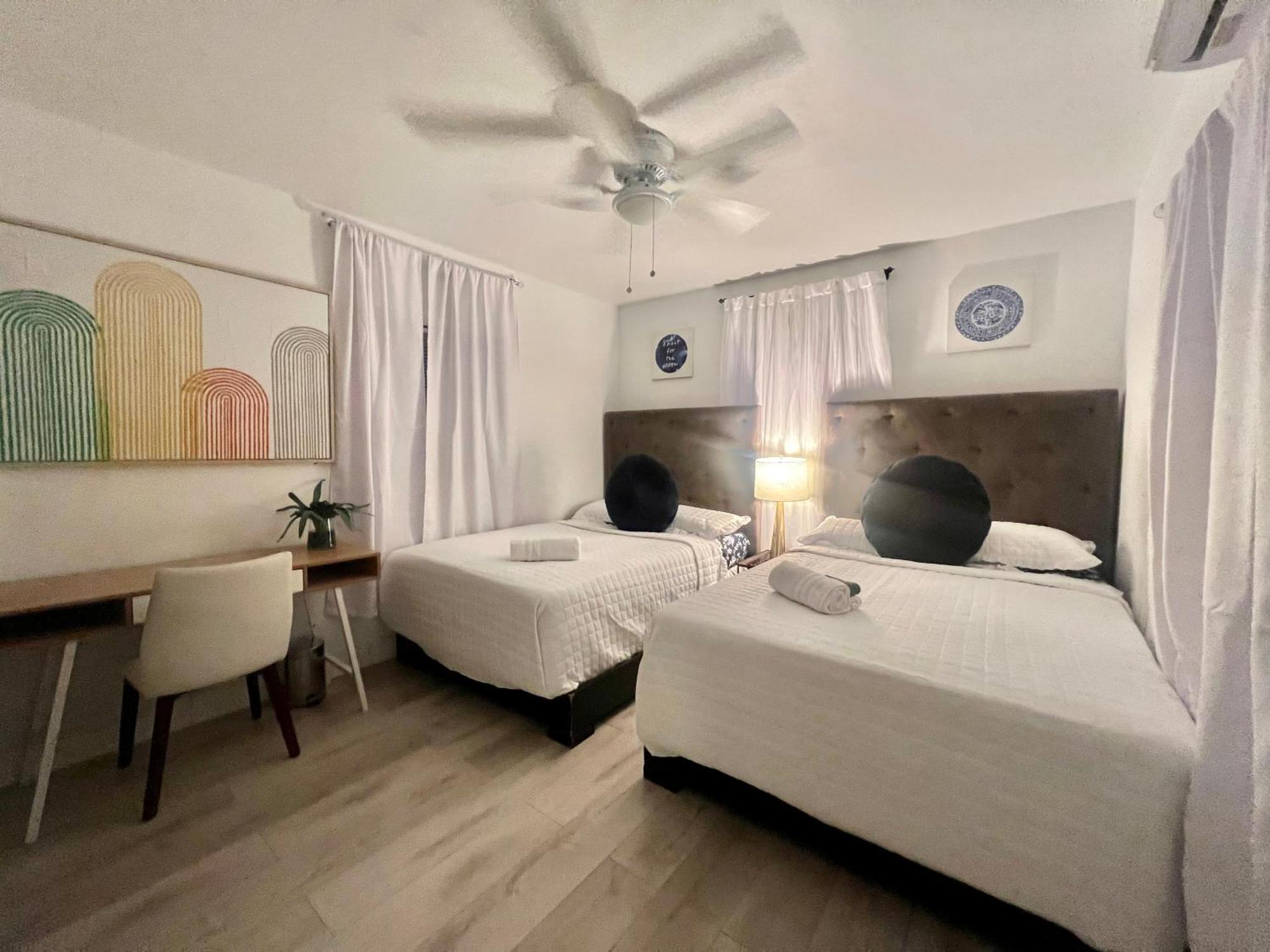 Appartamento 3 Seasons At The Carrington 3 Separate 2 Bedroom 1 Bathroom And A 3 Bedroom 2 Bathroom